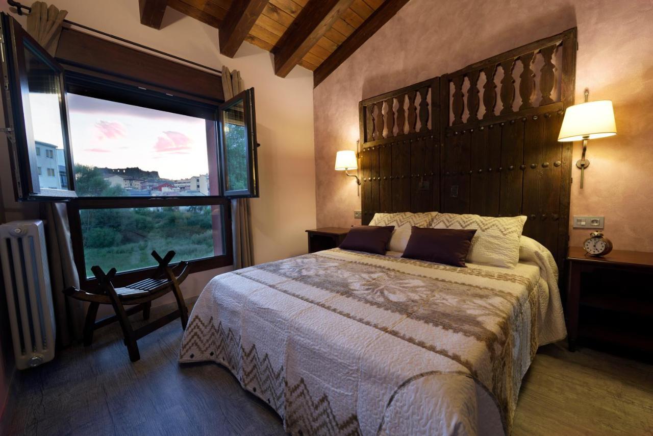 Casa Rural La Puerta Del Rio Lobos San Leonardo de Yagüe Exterior photo